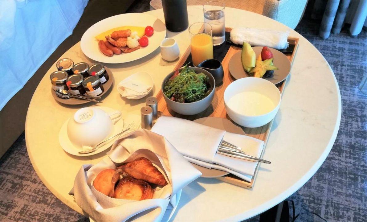 メズム東京のインルームダイニング朝食