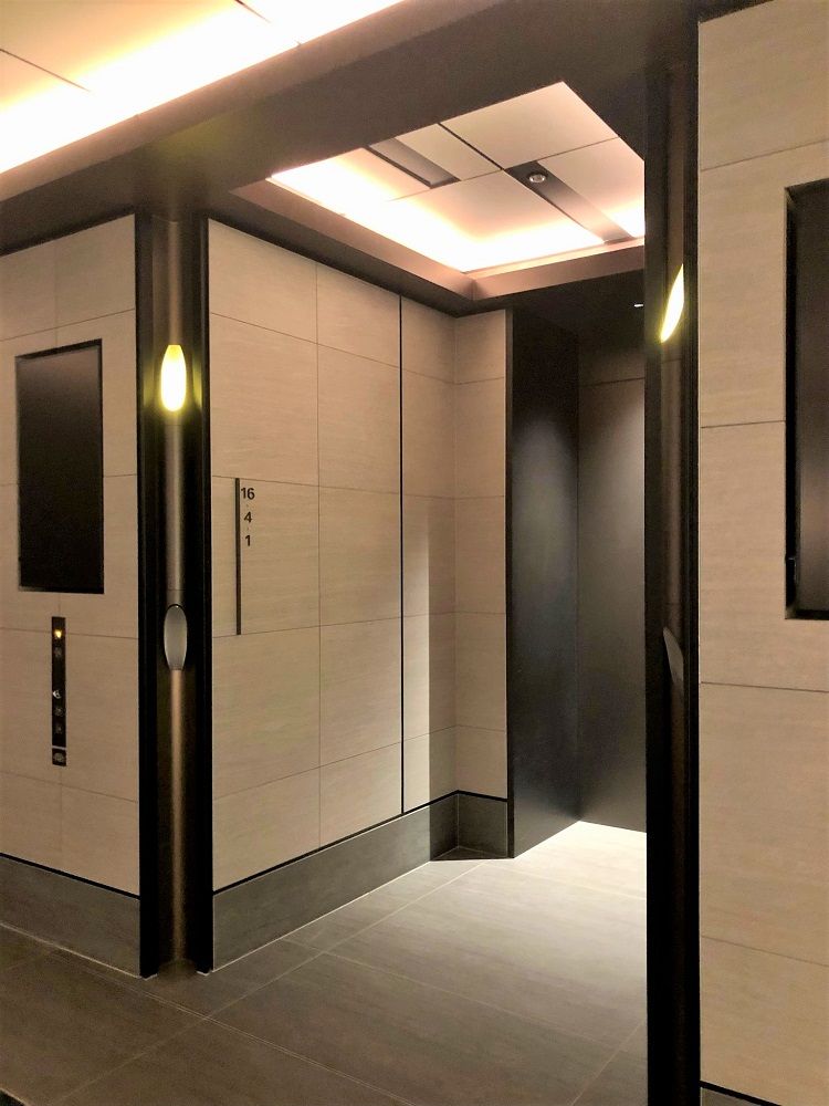 メズム東京エレベーター